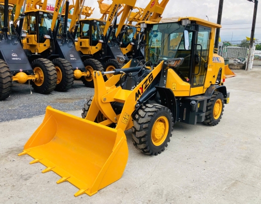 Máy Xúc Lật  B28