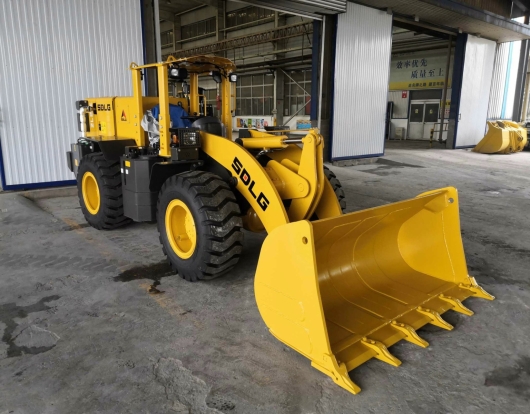 Máy xúc lật chui hầm ZL20E