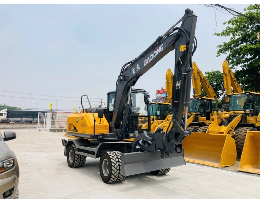 Máy xúc đào kẹp gỗ BD95W-9A