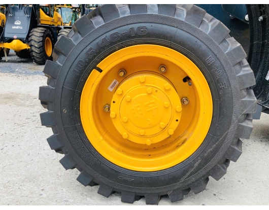 Máy Xúc Lật  B28