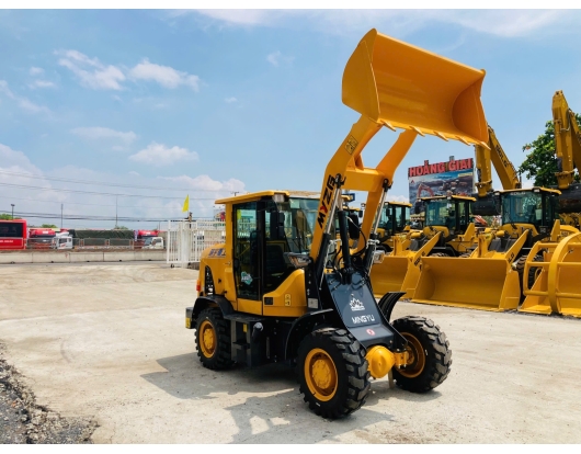 Máy Xúc Lật  B28